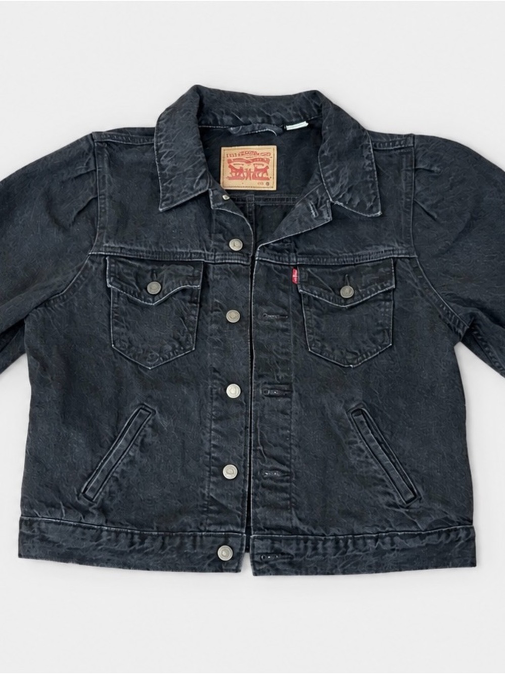 Levi's Original Puff-Sleeve Trucker Denim Jacket in "Black Worn In"